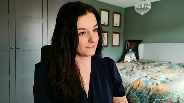 flatwhite0 online show from February 16, 10:33 am