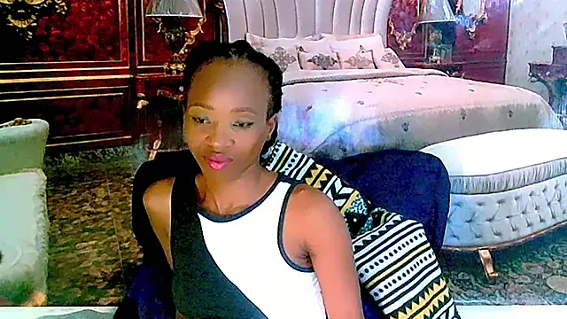 Snapshot of EbonyCreamy69 chatting on December 17, 7:15 pm EbonyCreamy69 online show from December 17, 7:15 pm