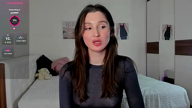 Snapshot of tender_babyy chatting on December 9, 5:41 pm tender babyy online show from December 9, 5:41 pm