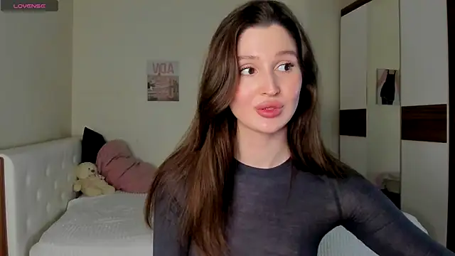 Snapshot of tender_babyy chatting on December 14, 2:21 pm tender babyy online show from December 14, 2:21 pm