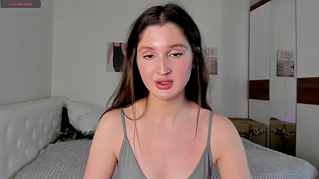 Snapshot of tender_babyy chatting on December 27, 2:33 pm tender babyy online show from December 27, 2:33 pm