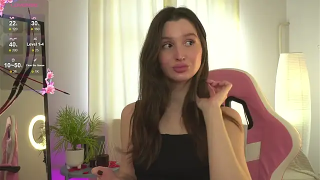 Snapshot of tender_babyy chatting on February 18, 7:32 am tender babyy online show from February 18, 7:32 am