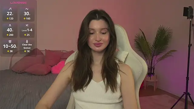 Snapshot of tender_babyy chatting on February 19, 8:12 am tender babyy online show from February 19, 8:12 am