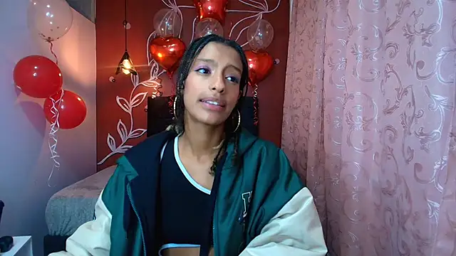 Zia Green online show from February 12, 3:27 pm