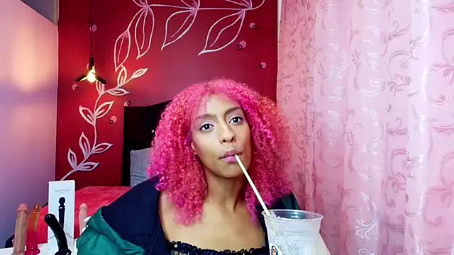 Zia Green online show from March 21, 3:35 pm