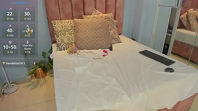 Snapshot of lou_rosse_ chatting on June 11, 12:32 am lou rosse online show from June 11, 12:32 am