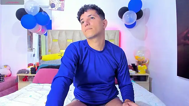 patrick sanzz online show from April 15, 3:08 pm