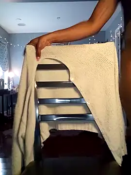 Snapshot of ebonycatlisaaaalime chatting on February 2, 1:23 am ebonycatlisaaaalime online show from February 2, 1:23 am