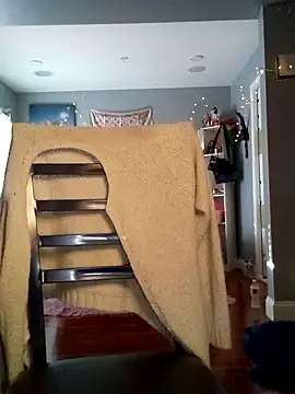 Snapshot of ebonycatlisaaaalime chatting on February 18, 9:09 pm ebonycatlisaaaalime online show from February 18, 9:09 pm