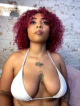 Snapshot of pamela_west chatting on November 1, 7:38 pm pamela west online show from November 1, 7:38 pm