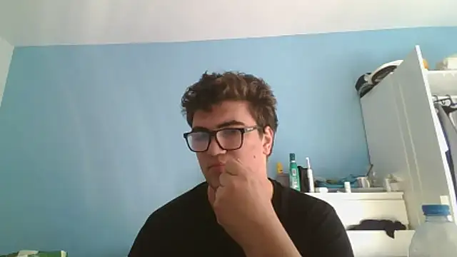 Snapshot of sorolla12 chatting on December 15, 12:20 pm sorolla12 online show from December 15, 12:20 pm