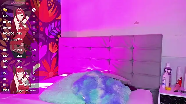 Sweet hot mia online show from February 26, 7:38 pm