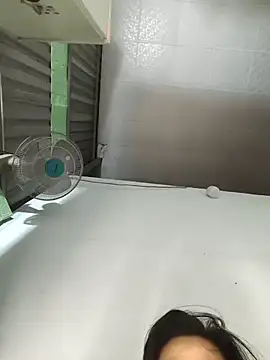 Snapshot of Hue87 chatting on September 12, 8:53 pm Hue87 online show from September 12, 8:53 pm