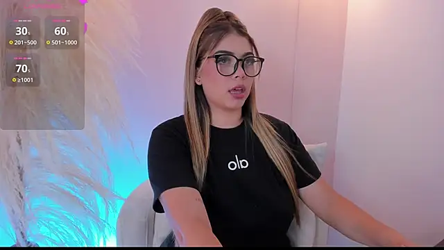 thaliafox  online show from January 23, 7:51 pm