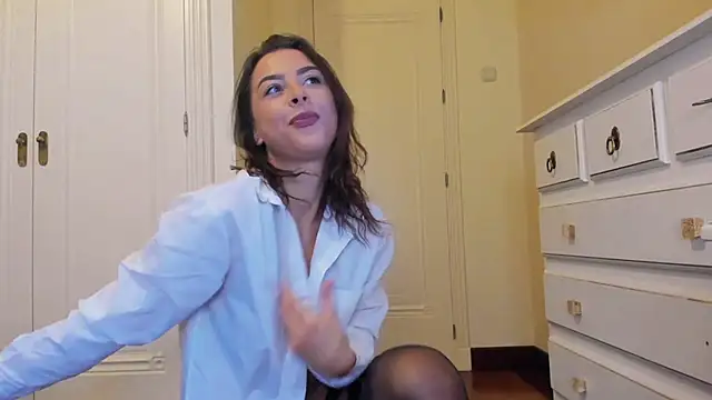 Snapshot of nycole_new chatting on February 22, 8:51 pm nycole new online show from February 22, 8:51 pm