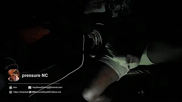 Snapshot of Pressure69mee chatting on January 30, 12:27 pm Pressure69mee online show from January 30, 12:27 pm