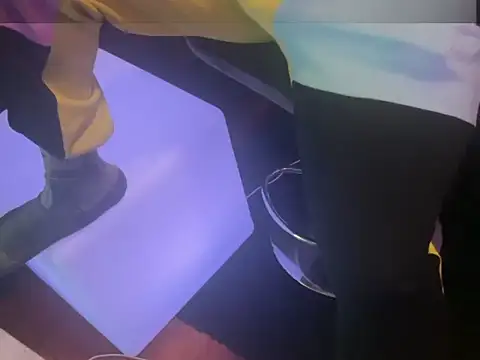 Snapshot of Pressure69mee chatting on February 14, 1:08 pm Pressure69mee online show from February 14, 1:08 pm