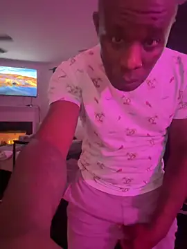 Snapshot of Pressure69mee chatting on February 21, 1:11 pm Pressure69mee online show from February 21, 1:11 pm