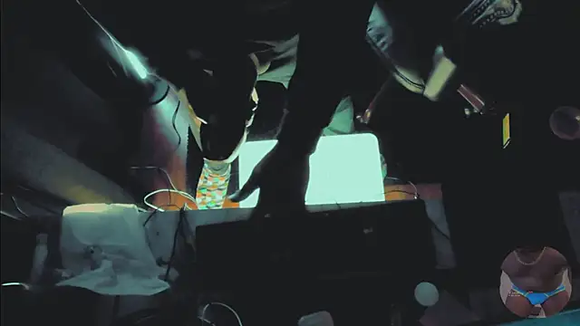 Snapshot of Pressure69mee chatting on March 1, 4:47 am Pressure69mee online show from March 1, 4:47 am