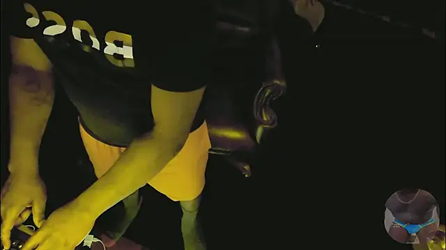 Snapshot of Pressure69mee chatting on March 4, 4:49 am Pressure69mee online show from March 4, 4:49 am