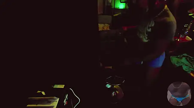 Snapshot of Pressure69mee chatting on March 8, 8:44 am Pressure69mee online show from March 8, 8:44 am