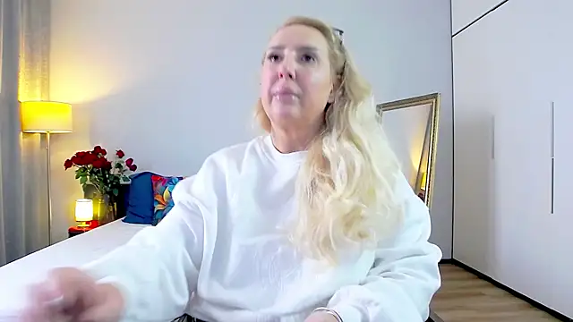 Snapshot of MariaRichi_ chatting on March 14, 2:08 pm MariaRichi online show from March 14, 2:08 pm