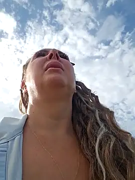 Snapshot of MariaRichi_ chatting on September 9, 7:19 am MariaRichi online show from September 9, 7:19 am