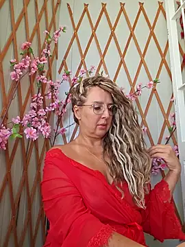 Snapshot of MariaRichi_ chatting on September 21, 8:05 am MariaRichi online show from September 21, 8:05 am