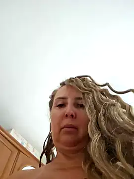 Snapshot of MariaRichi_ chatting on September 24, 8:39 am MariaRichi online show from September 24, 8:39 am