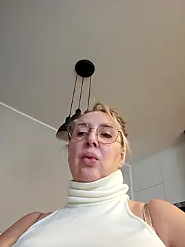 MariaRichi  online show from February 3, 8:41 am