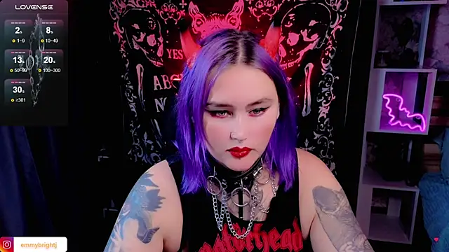 Emmybrightj  online show from September 18, 5:15 pm