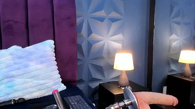 NicoleJonss online show from March 30, 3:07 am