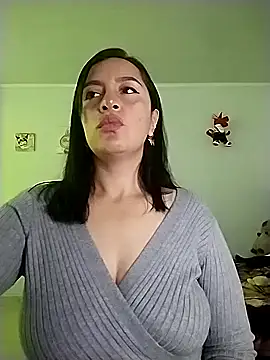 hailey85 online show from November 19, 5:24 pm