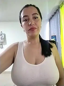 hailey85 online show from March 8, 8:45 pm