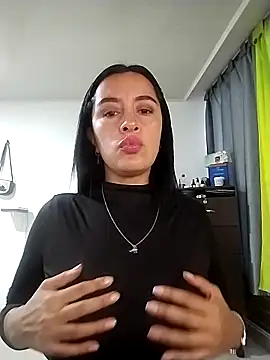 hailey85 online show from April 16, 10:01 pm