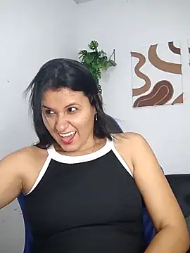 elena jonees online show from November 12, 7:35 pm