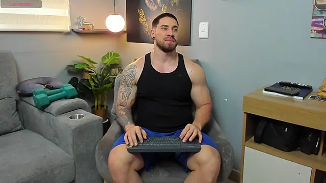 Giorgio-Leone online show from April 12, 8:36 pm