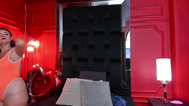 nathalie rossel online show from February 19, 1:18 am