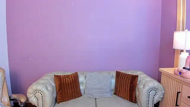 nathalie rossel online show from April 10, 1:05 pm