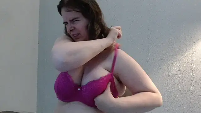desiree1981 online show from June 23, 9:07 am