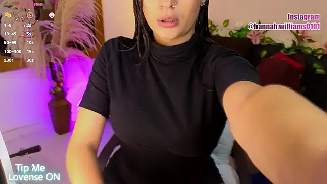 Hannah williams1 online show from November 19, 12:21 am