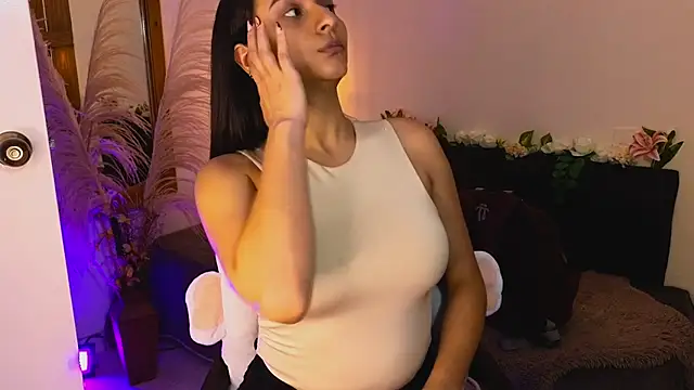 Hannah williams1 online show from December 18, 9:21 pm