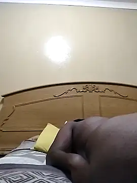 Snapshot of zipeqengeshe21 chatting on January 6, 3:42 am zipeqengeshe21 online show from January 6, 3:42 am