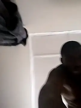 Snapshot of zipeqengeshe21 chatting on January 20, 2:25 pm zipeqengeshe21 online show from January 20, 2:25 pm