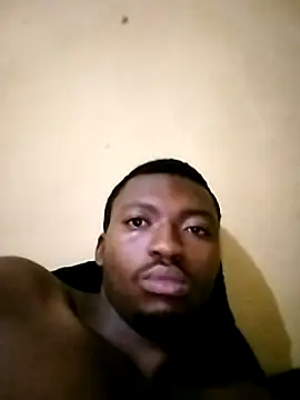 Snapshot of zipeqengeshe21 chatting on March 17, 1:03 am zipeqengeshe21 online show from March 17, 1:03 am