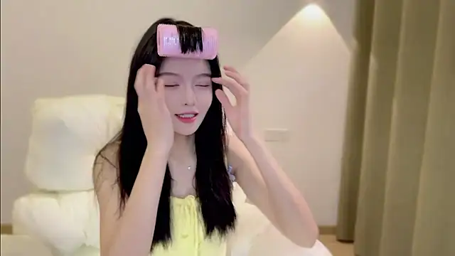 xiaodaibabyy online show from October 12, 7:51 am