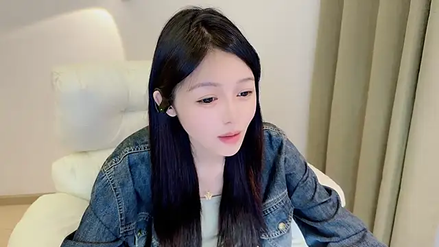 xiaodaibabyy online show from February 25, 1:43 pm