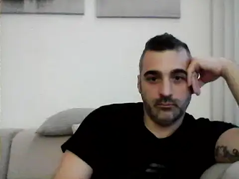 Snapshot of Assodispade3 chatting on December 20, 8:06 am Assodispade3 online show from December 20, 8:06 am