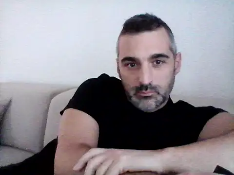 Snapshot of Assodispade3 chatting on December 3, 10:24 am Assodispade3 online show from December 3, 10:24 am