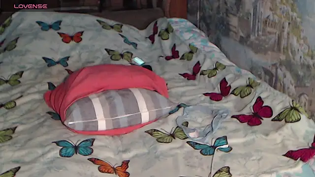 -LauraGold- online show from January 11, 10:51 am